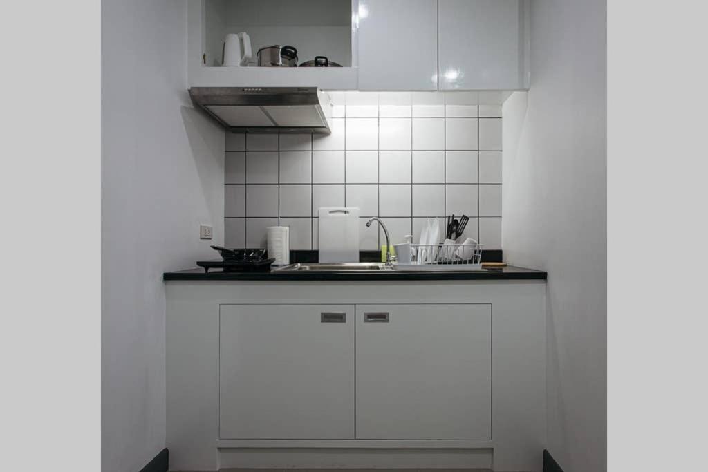 Appartamento P2 Silom Large 2Beds Full Kitchen Wifi 4-6Pax Bangkok Esterno foto