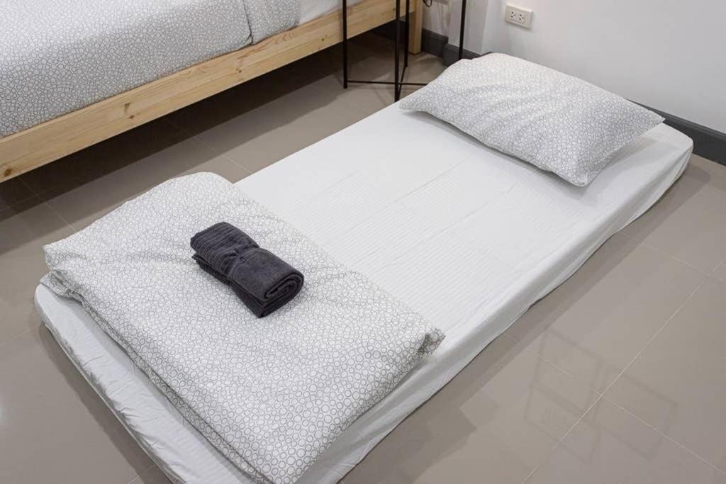Appartamento P2 Silom Large 2Beds Full Kitchen Wifi 4-6Pax Bangkok Esterno foto